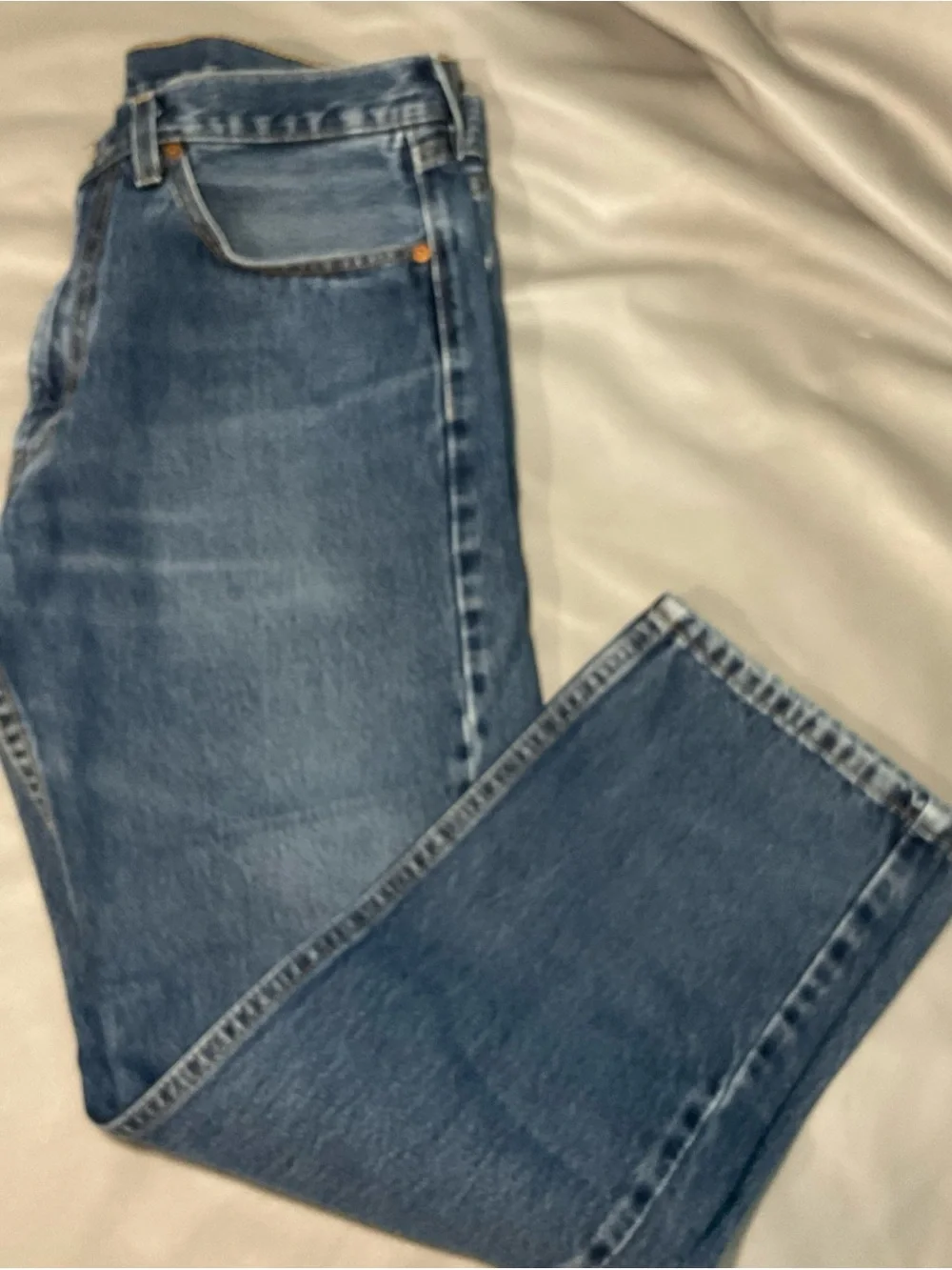 Levi's Men's Straight Jeans in Medium Blue Denim